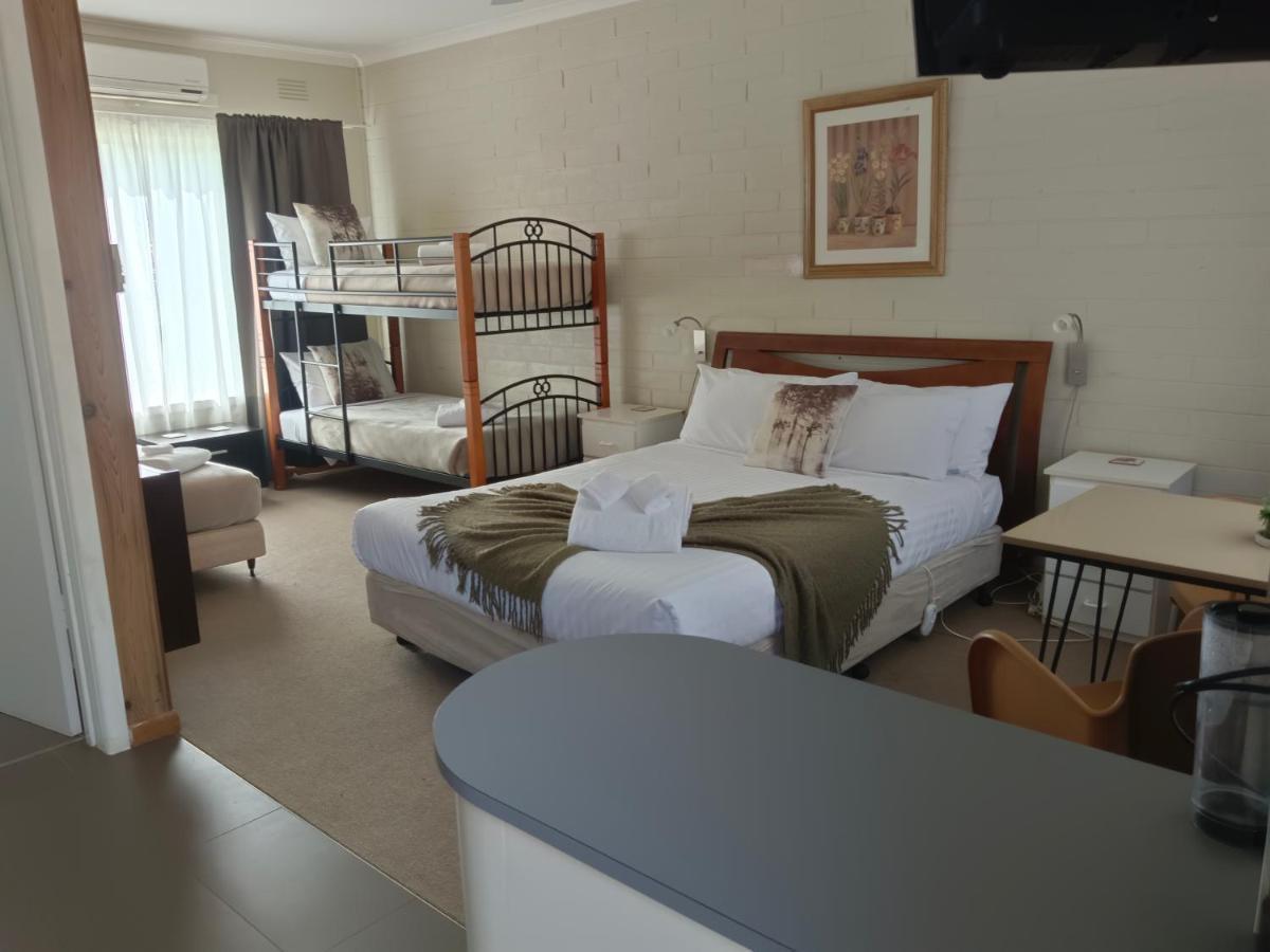 Buffalo Motel And Country Retreat Porepunkah Eksteriør billede